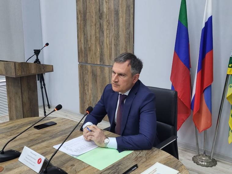 Саид Темирханов провел совещание по актуальным для муниципалитета вопросам. Саид Темирханов провел совещание по актуальным для муниципалитета вопросам.