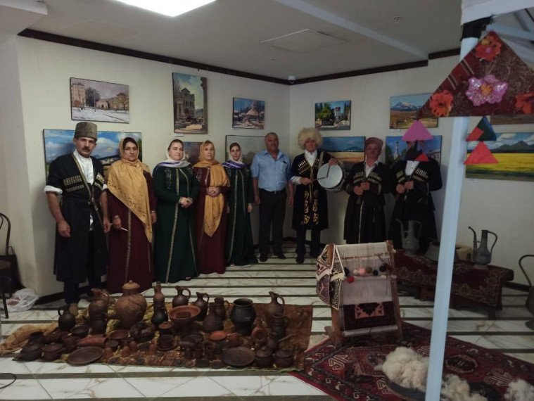 В Махачкале состоялось официальное открытие пленарного заседания третьего Международного форума соотечественников.. В Махачкале состоялось официальное открытие пленарного заседания третьего Международного форума соотечественников..